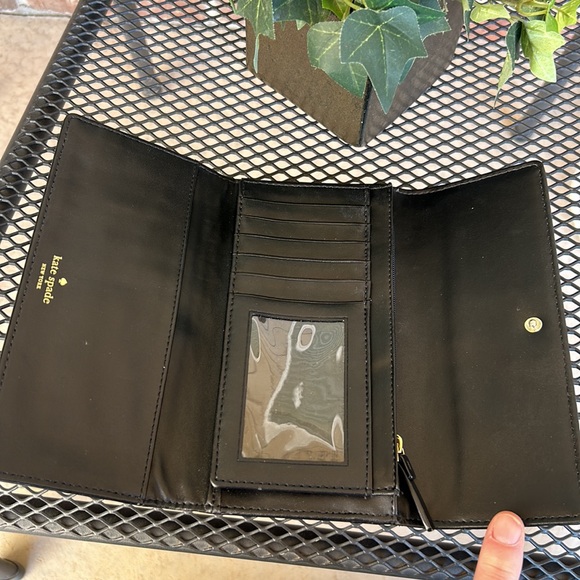 KATE SPADE ♠️ Bay Street Sandra Black Leather Wallet 🪪 - Picture 7 of 16